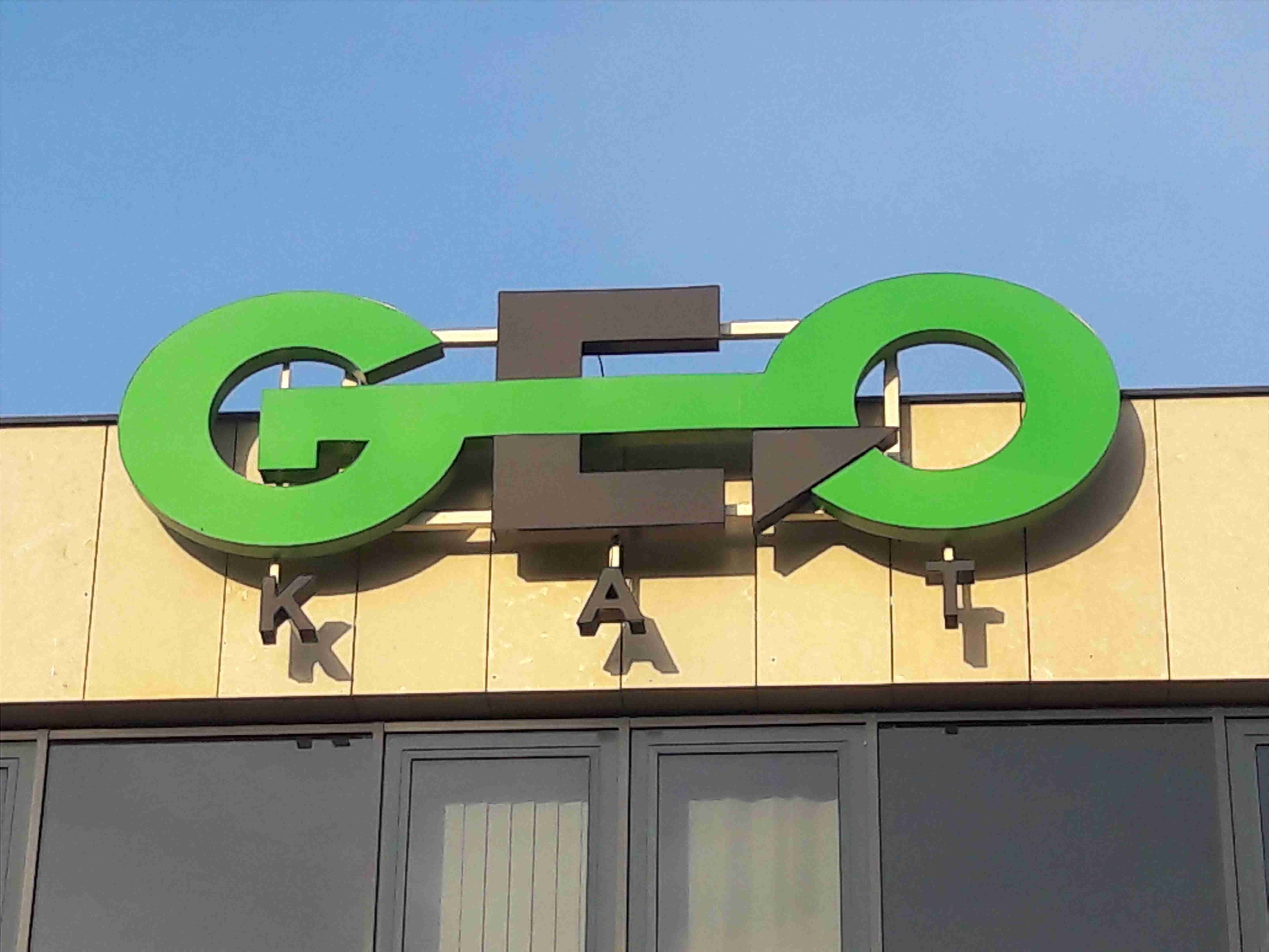 geo-litery-black-white